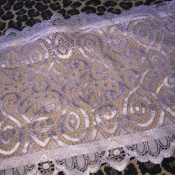 NEW Free People lace reversible seamless bandeau - Picture 3 of 8